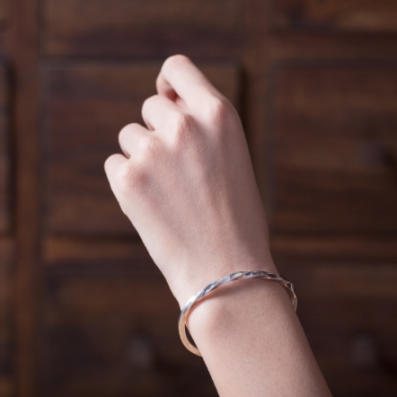 Flow & Twist Bangle 3mm 流水 手環 中版