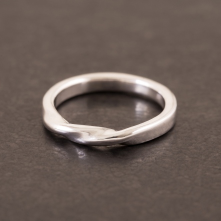 Flow Twist Ring - Round 3-3.4mm 流水 圓扁 戒指 寬版