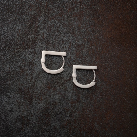 LOGO Hoop Earrings LOGO 圈型 耳環