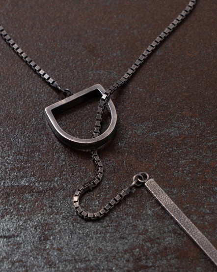 LOGO Y-Necklace 經典 LOGO 革紋Y字項鍊