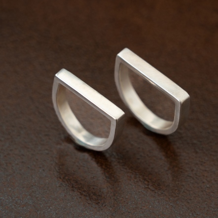 LOGO Signet Ring 經典 LOGO 戒指