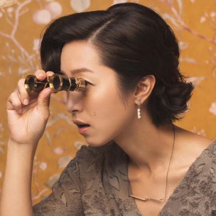 Misstache - Bend Line Short Clip-On Earring 鬍子小姐 折 直式 短耳夾