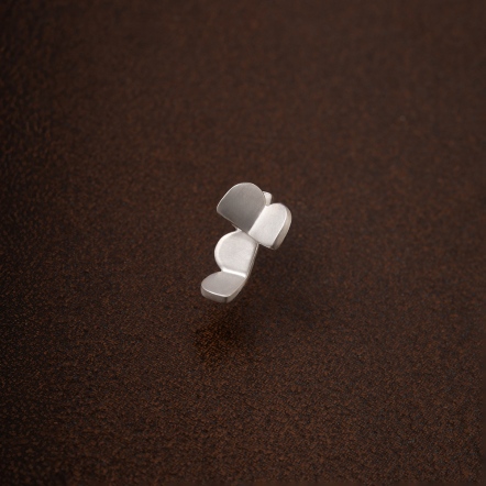 鬍子小姐 蛻變 花徑 2/3 純銀 耳釘 單支