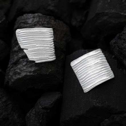 Calligraphy - Forwarding Earrings 墨摺 行縱 耳環