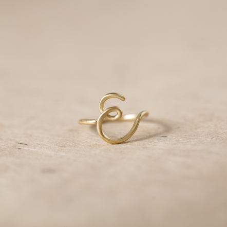 ChatterRing E brass ring 手稿字母設計 E 黃銅 戒指 