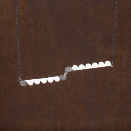 Misstache - Upset / Upturn Galaxy Silver Short Necklace 鬍子小姐 折 單色 黃銅項鍊