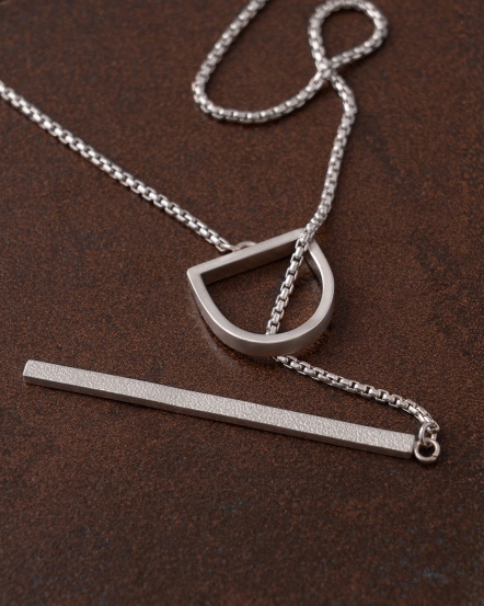 LOGO Y-Necklace 經典 LOGO 革紋Y字項鍊