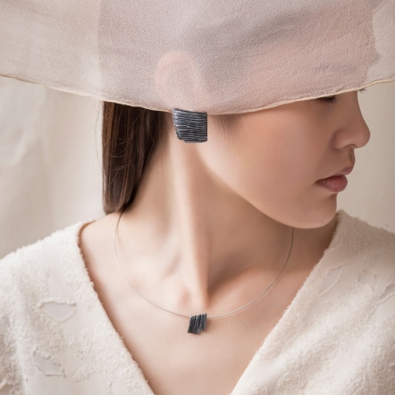 Calligraphy - Forwarding Earrings 墨摺 行縱 耳環