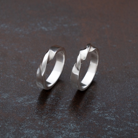 Hammered Twisting Ring 4.5-5mm 流水錘目 方矩 戒指 特寬版