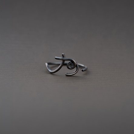 Chatter Ring B 手稿字母設計 B 戒指 