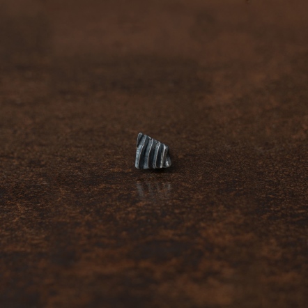 Calligraphy - Restraining Earstud NO.1 墨摺 藏鋒 NO.1 耳釘