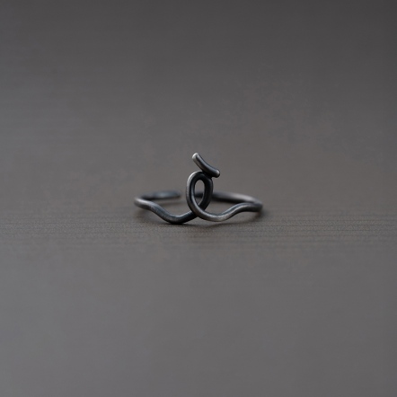 Chatter Ring I 手稿字母設計 I 戒指 