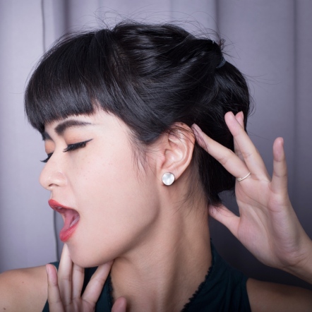 Cheeky Clip-On Earrings 厚臉皮 耳夾