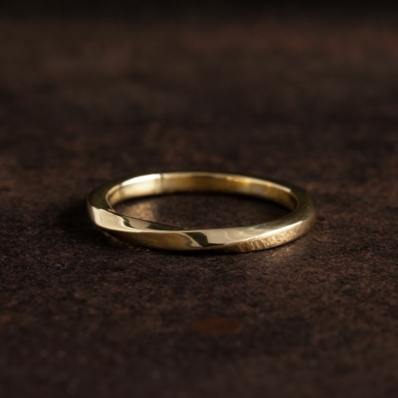 Flow Twist Ring - Square 2mm 流水 方 戒指 細版