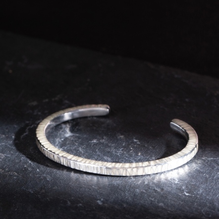 Hammered Tree Trunk Bangle 3.3-3.5mm 樹幹 手環 中版