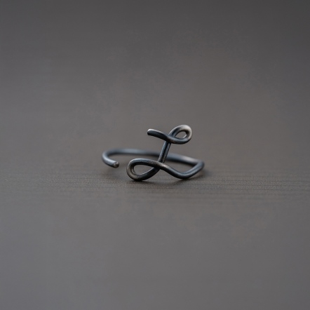 Chatter Ring L 手稿字母設計 L 戒指