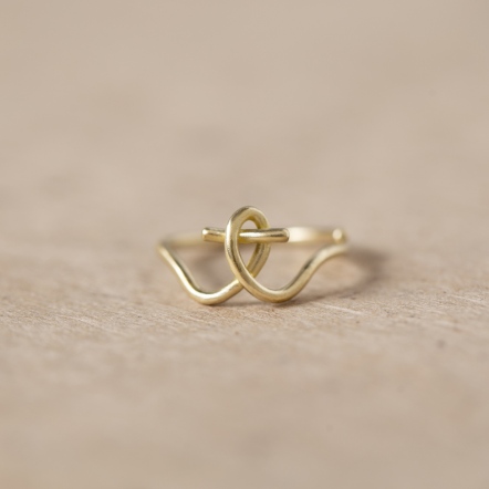 Chatter Ring  T 手稿字母設計 T 戒指