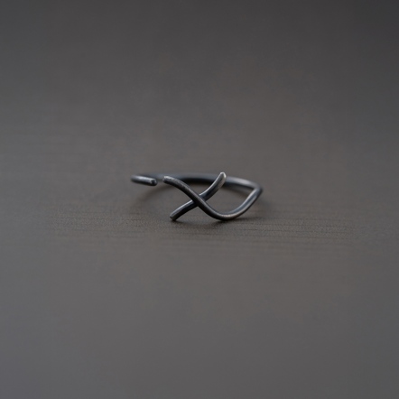 Chatter Ring X 手稿字母設計 X 戒指