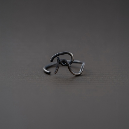 Chatter Ring R 手稿字母設計 R 戒指