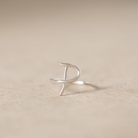 Chatter Ring  P 手稿字母設計 P 戒指