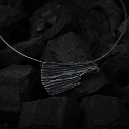 Calligraphy - Spreading Necklace 墨摺 飛展 項圈